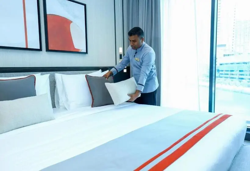 سوییت, Charthouse Bahrain