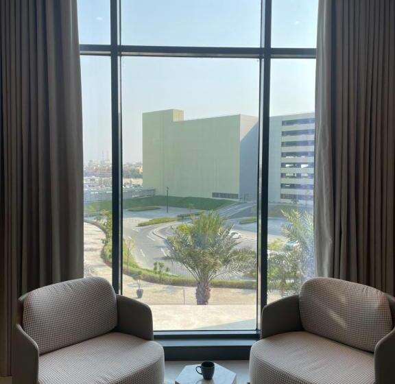 مجموعه ویستا شهر, Charthouse Bahrain