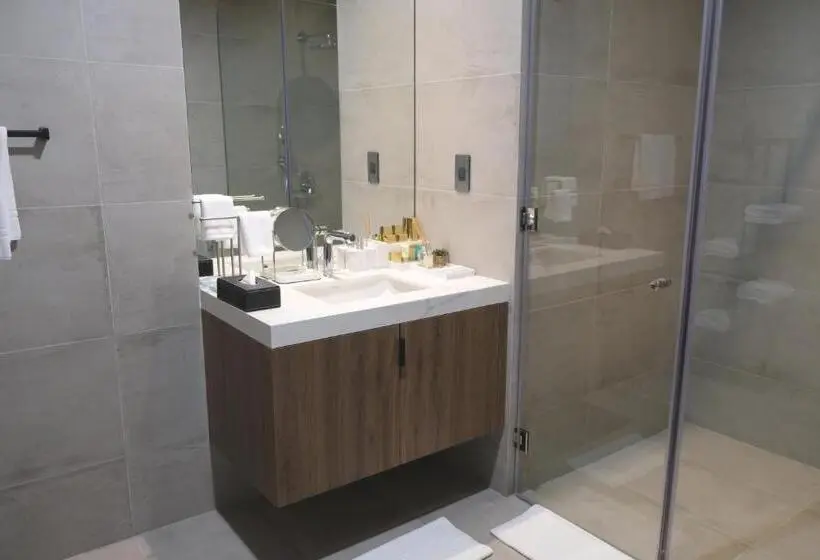 استودیو استاندارد با تخت کینگ, Charthouse Bahrain