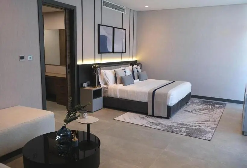 2 Bedrooms Apartment City View, Charthouse Bahrain