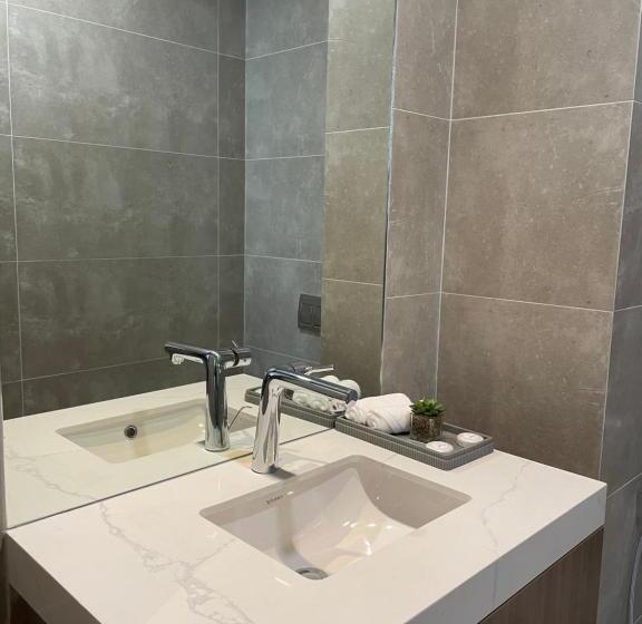 آپارتمان 1 خوابه با چشم‌انداز جانبی دریا, Charthouse Bahrain