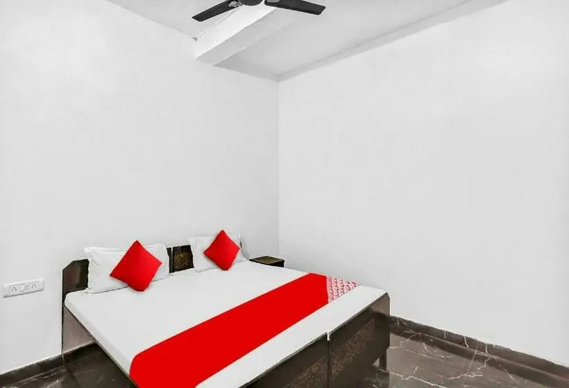 Classic Kolmen Hengen Huone, Oyo Flagship 81043 Paradise Inn
