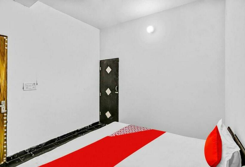 Трехместный Номер Классика, Oyo Flagship 81043 Paradise Inn