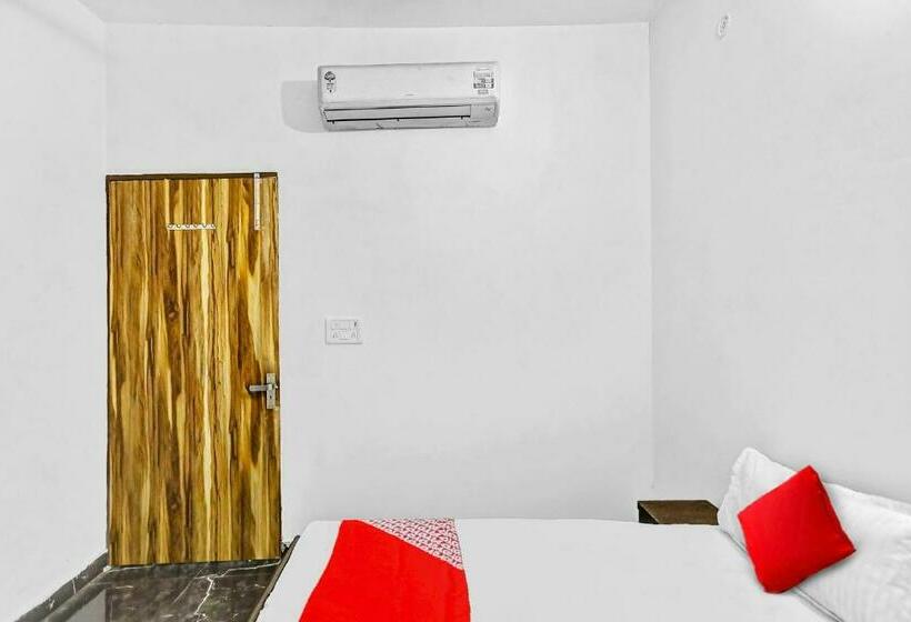 Трехместный Номер Классика, Oyo Flagship 81043 Paradise Inn