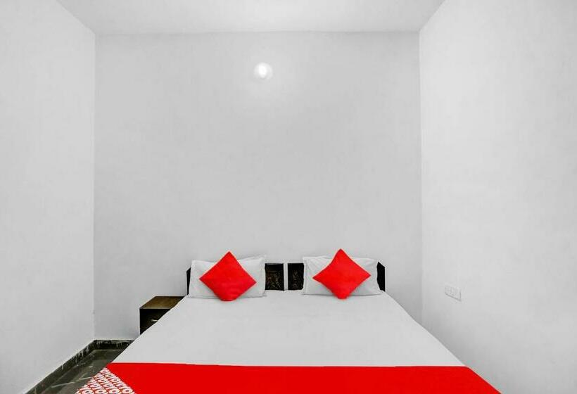 Трехместный Номер Классика, Oyo Flagship 81043 Paradise Inn