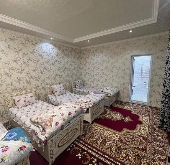 חדר משפחתי, Nippon Guest House