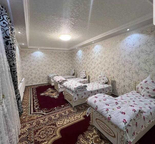 Семейный Номер, Nippon Guest House