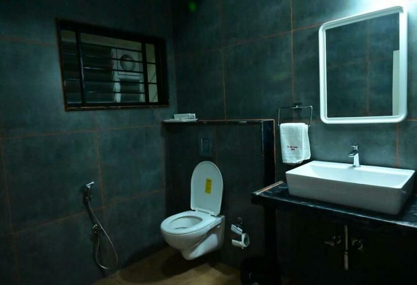 标准三人间, Sunshine International Boarding & Lodging