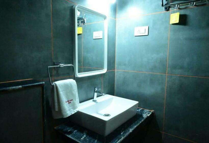 חדר סטנדרט לשלושה, Sunshine International Boarding & Lodging