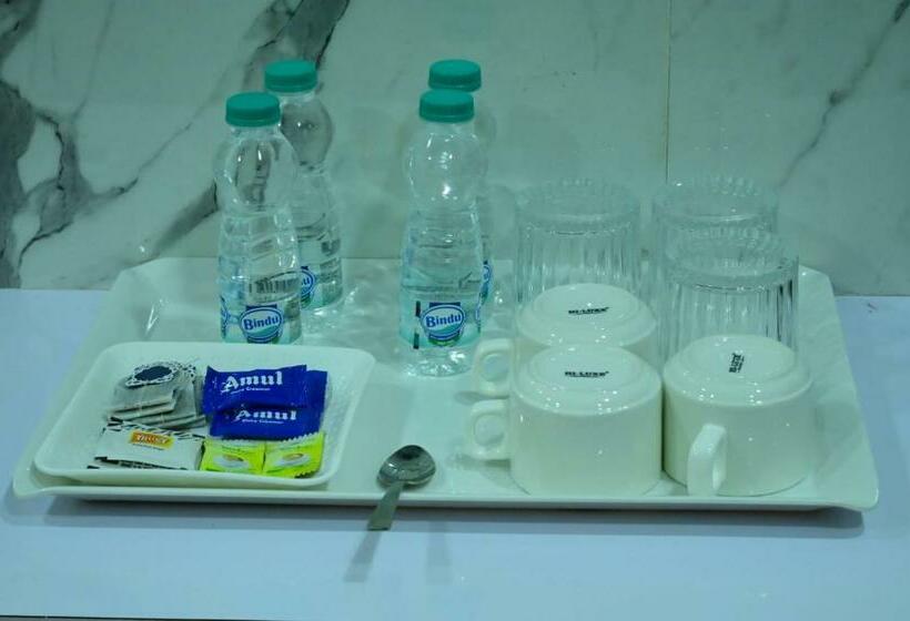 חדר סטנדרט לשלושה, Sunshine International Boarding & Lodging