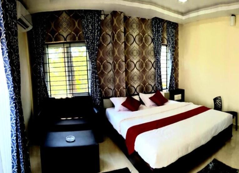 סוויטה, Sunshine International Boarding & Lodging