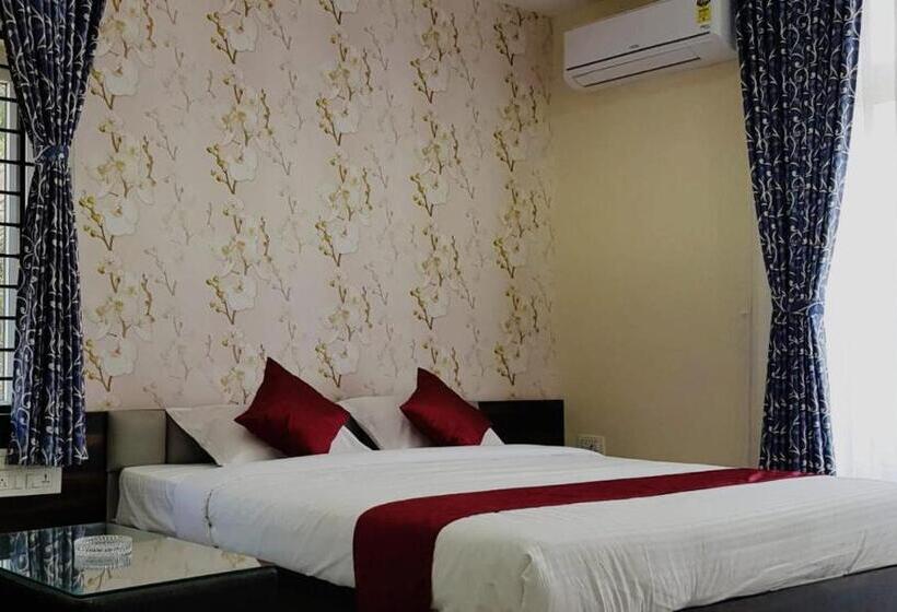 סוויטה, Sunshine International Boarding & Lodging