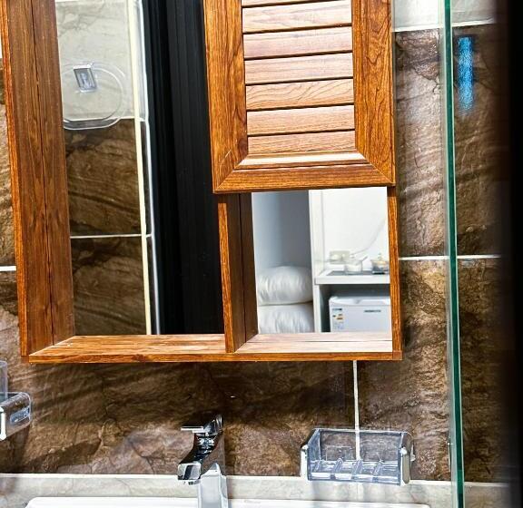 اتاق استاندارد چهار تخته, Panorama Jerash