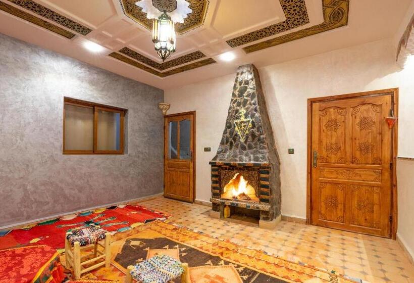 Camera Deluxe con Balcone, Riad Imnane Lodge