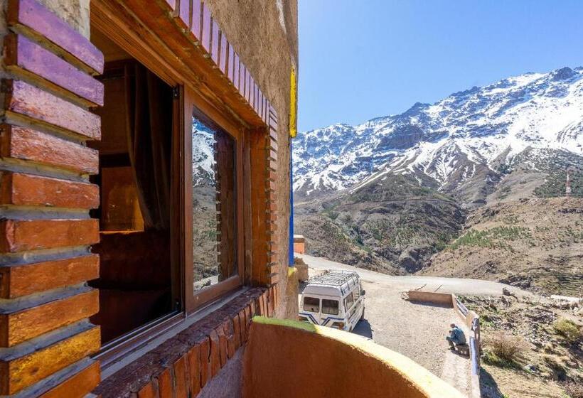 带阳台的三人标准间, Riad Imnane Lodge