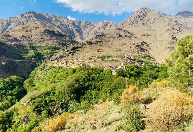 Camera Tripla Classica con Balcone, Riad Imnane Lodge