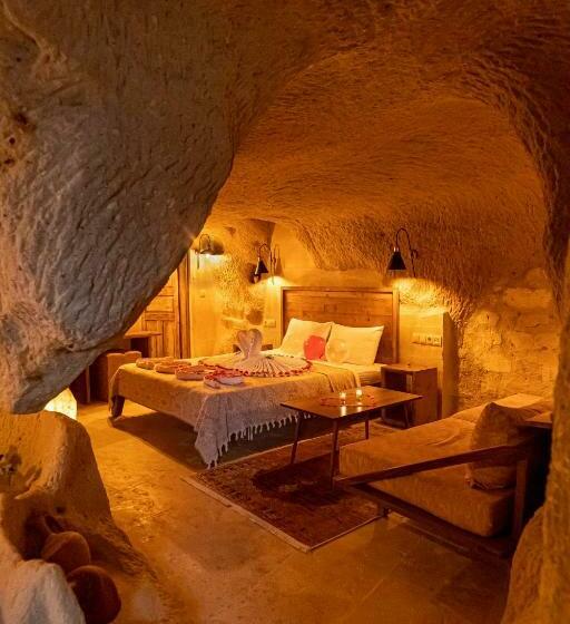 스탠다드 룸, Feris Cave