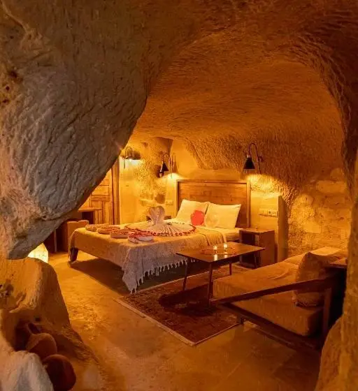 Habitació Estàndard, Feris Cave