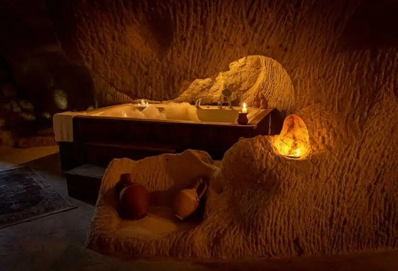 Habitació Estàndard, Feris Cave