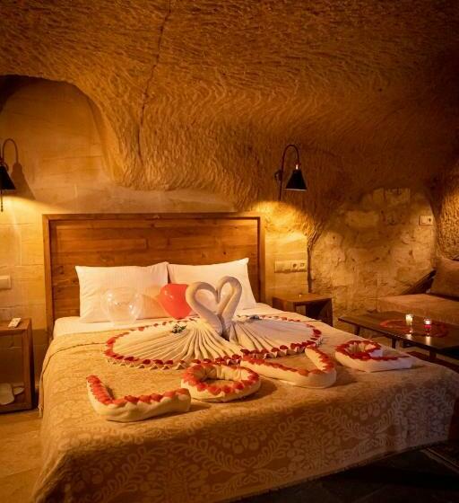 스탠다드 룸, Feris Cave