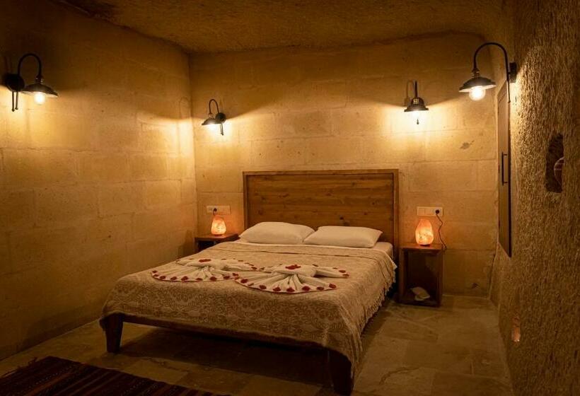 스탠다드 룸, Feris Cave