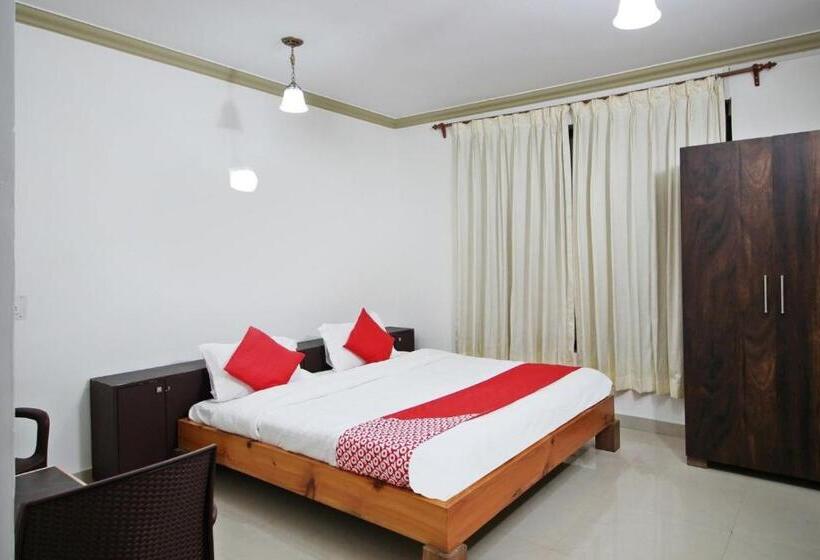 Трехместный Номер Классика, Oyo Flagship 81045 East Lodge