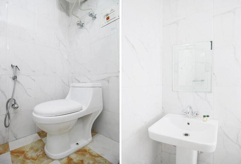 Трехместный Номер Классика, Oyo Flagship 81045 East Lodge