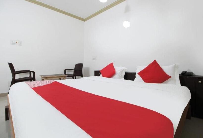 Трехместный Номер Классика, Oyo Flagship 81045 East Lodge