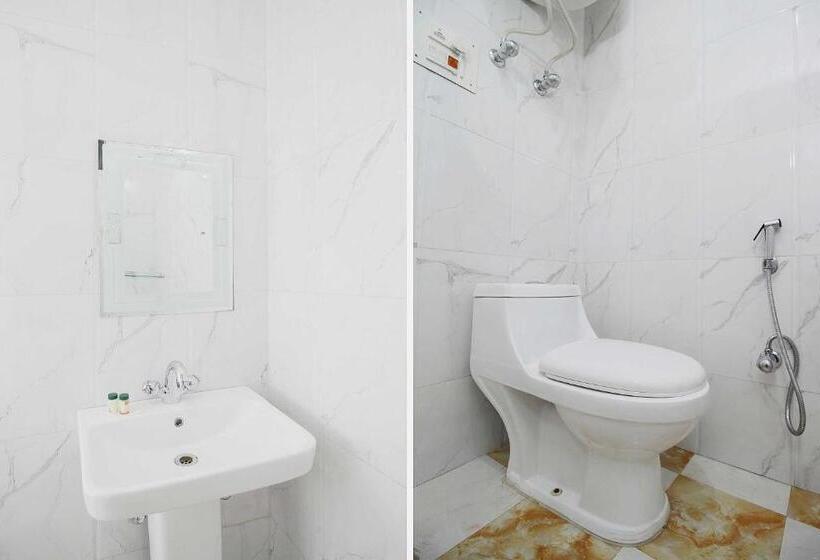 Трехместный Номер Классика, Oyo Flagship 81045 East Lodge