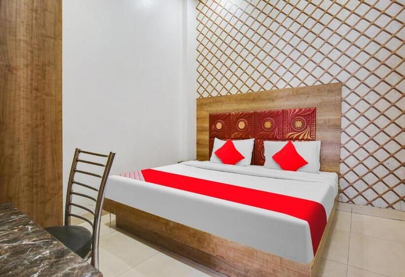 三人经典房间, Oyo Flagship 81048 Mg Gold