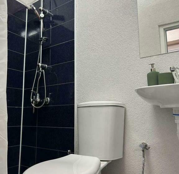 اتاق استاندارد سه نفره, Apartments & Restaurant Despina
