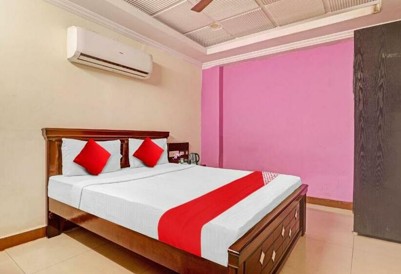 Quarto Triplo Clássico, Collection O 81027 Sai Paradise Luxury Rooms