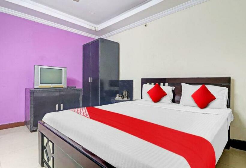 Quarto Triplo Clássico, Collection O 81027 Sai Paradise Luxury Rooms