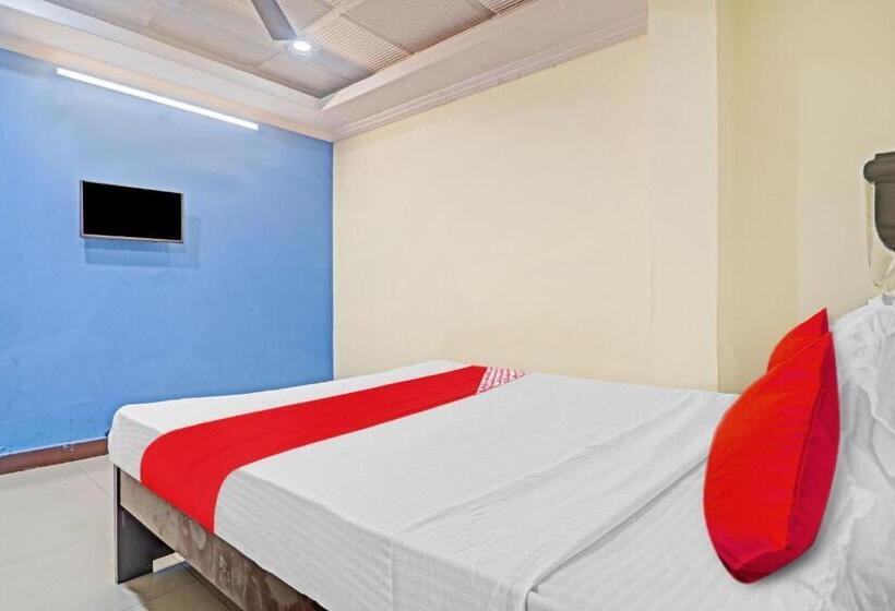 Quarto Triplo Clássico, Collection O 81027 Sai Paradise Luxury Rooms