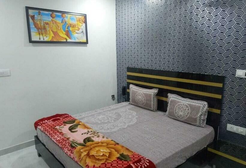 三人经典房间, Collection O 810350  Imperial Crown