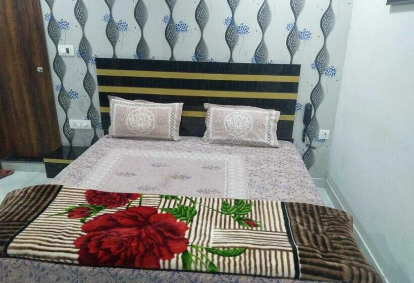 三人经典房间, Collection O 810350  Imperial Crown