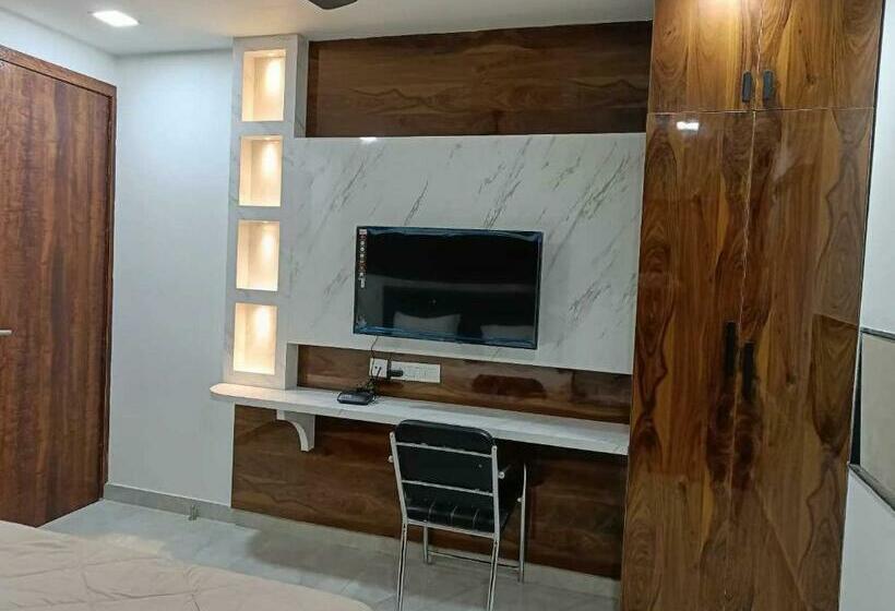 三人经典房间, Collection O 810350  Imperial Crown