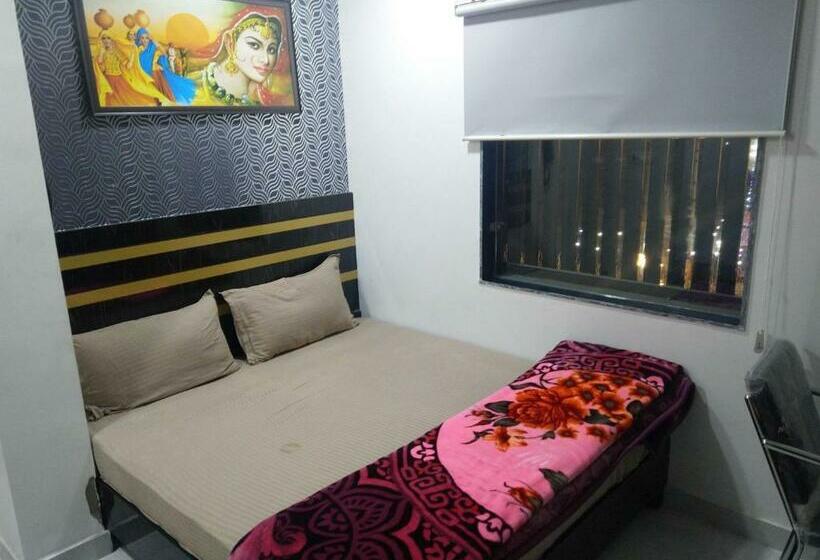 三人经典房间, Collection O 810350  Imperial Crown