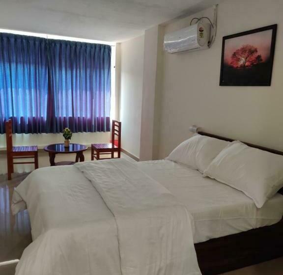 디럭스 룸, Glancy S Guest House