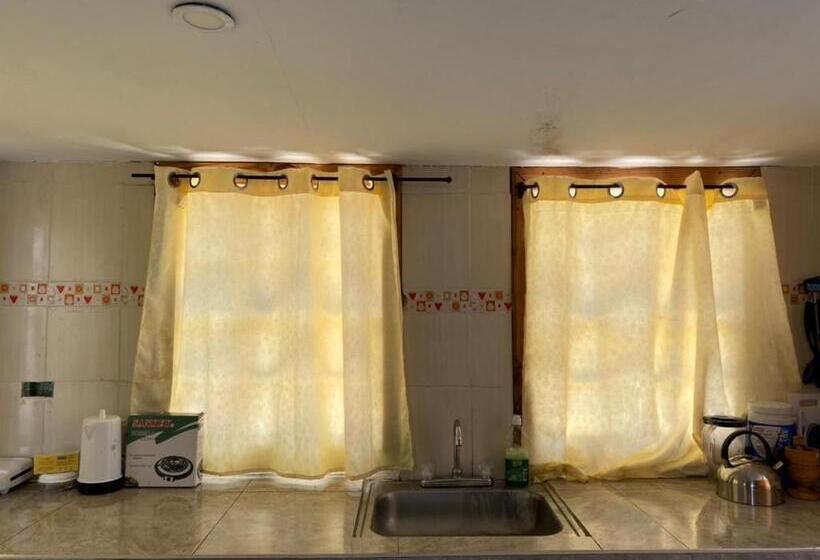 اتاق استاندارد با بالکن, Miss Titis Native Lodge