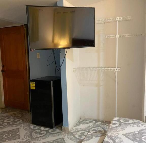 اتاق استاندارد با بالکن, Miss Titis Native Lodge