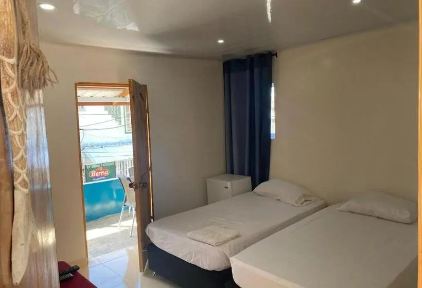 エコノミールーム, Miss Titis Native Lodge