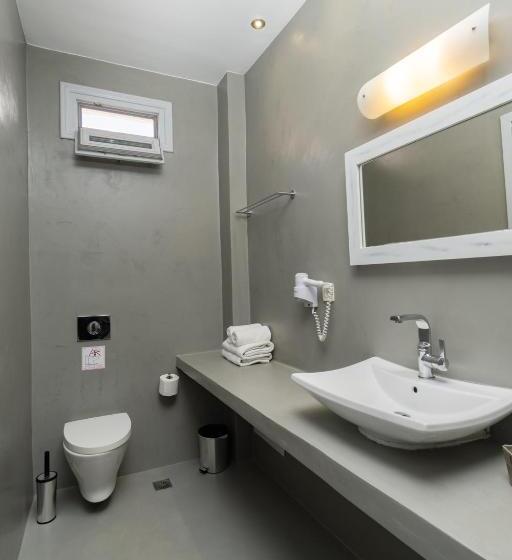 Люкс Повышенной Комфортности, Central Fira Suites