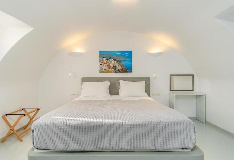 Люкс Повышенной Комфортности, Central Fira Suites