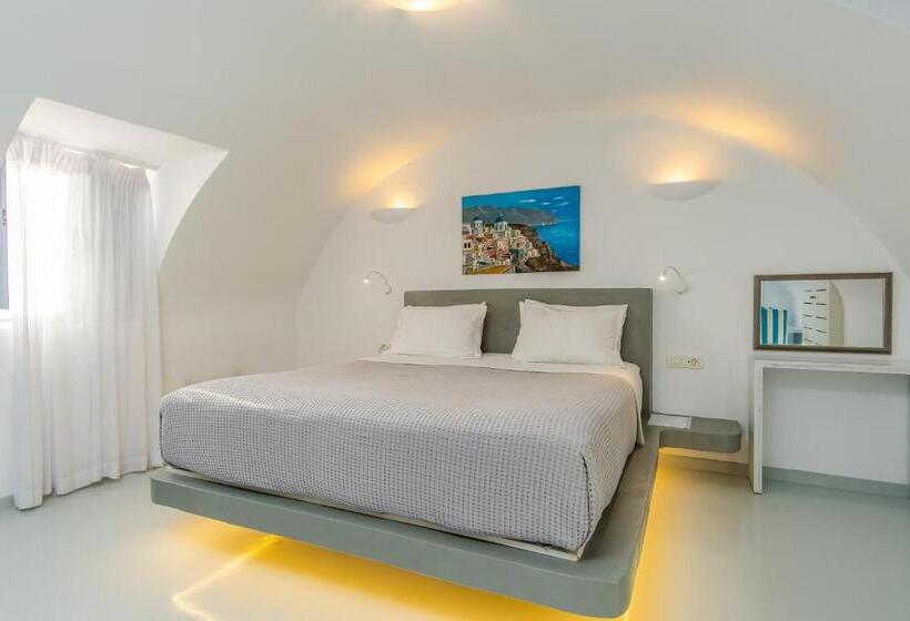Люкс Повышенной Комфортности, Central Fira Suites