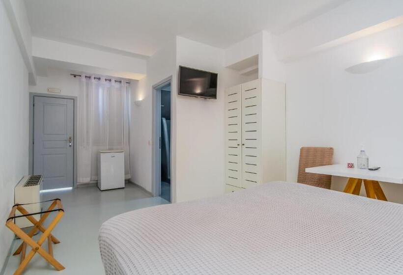 Номер Стандарт, Central Fira Suites