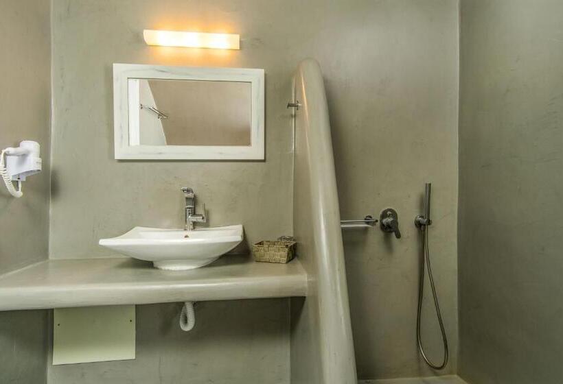 Люкс Superior, Central Fira Suites