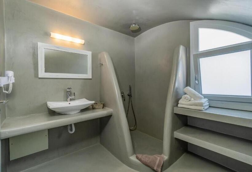 Люкс Superior, Central Fira Suites