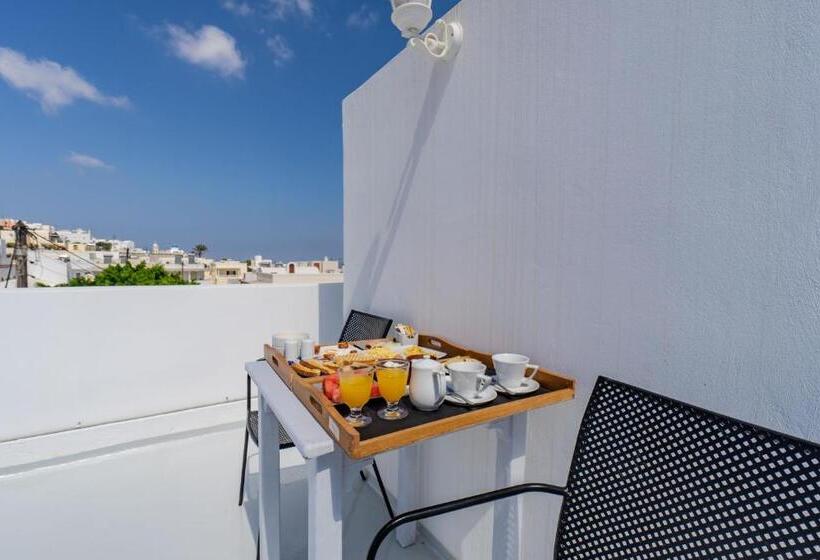 行政套房, Central Fira Suites