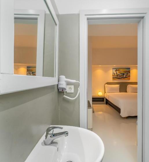 Номер Economy, Central Fira Suites